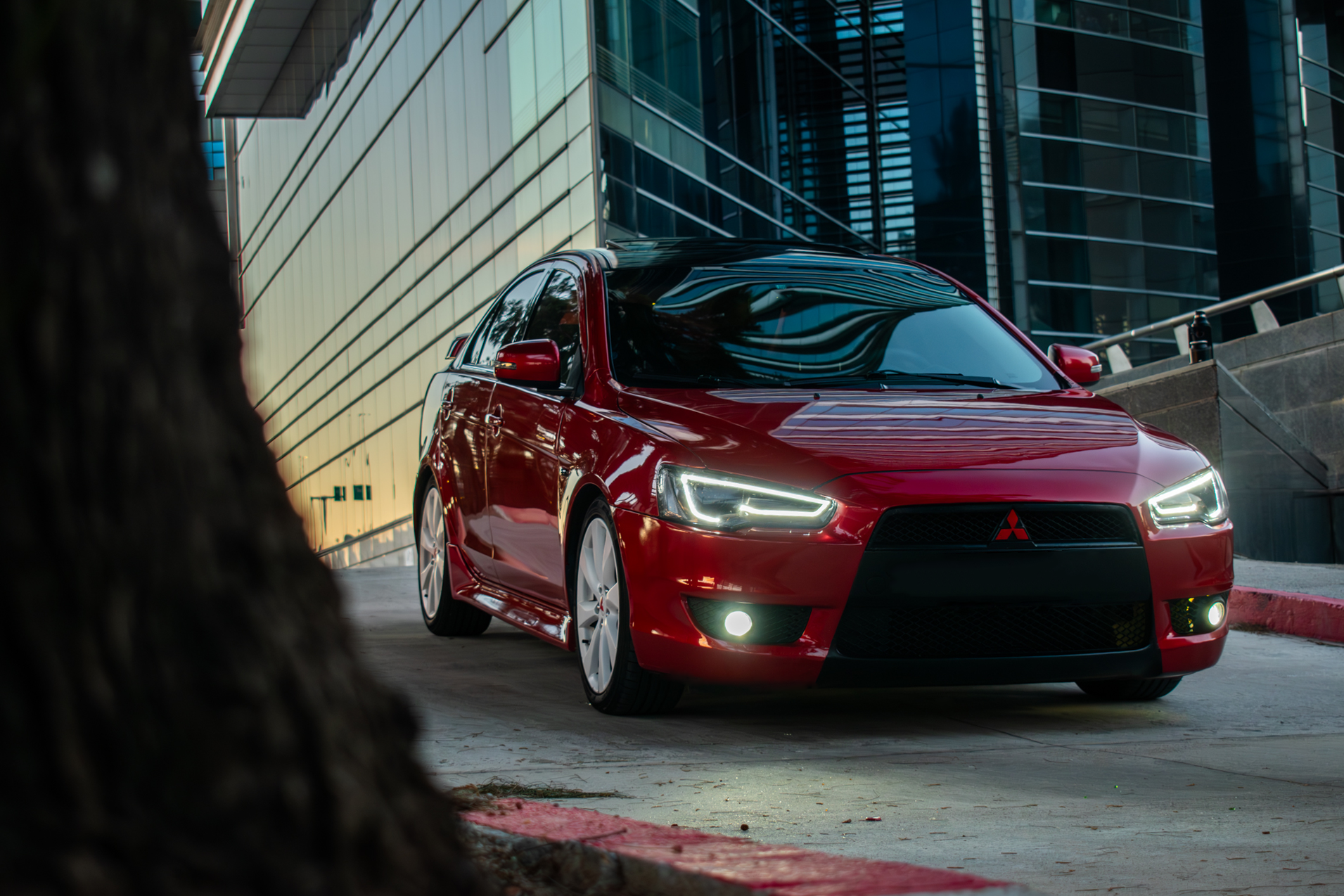 Mitsubishi Lancer - foto 1